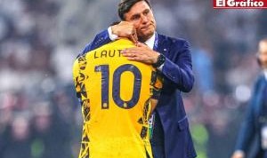 苦涩！阿根廷媒体晒照：赛后萨内蒂拥抱安慰劳塔罗