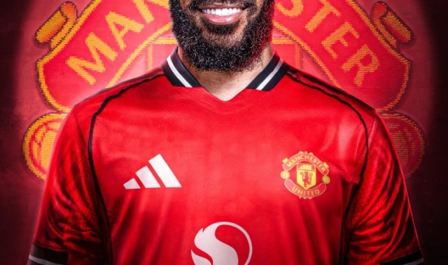 游戏玩法-3次报价&amp;谈判超1个月！曼联5500万被拒→6250万被拒→7100万敲定