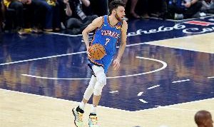 百家乐规则-让步3700万切特指定新秀条款起薪约26%工资帽 未达最高的30%