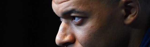 游戏玩法-看腻了不？姆总转会新剧开播：前途·钱途和妈