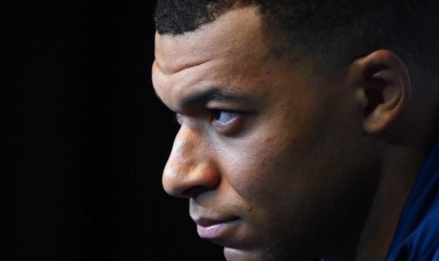 游戏玩法-看腻了不？姆总转会新剧开播：前途·钱途和妈