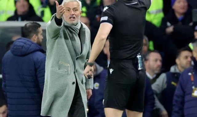 百家乐-穆帅出局炮轰裁判“傲慢” 为什么全世界跟他对着干